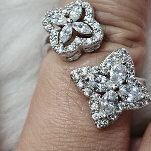 Clover crystal adjustable ring silver color